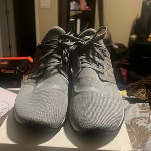 New balance grey